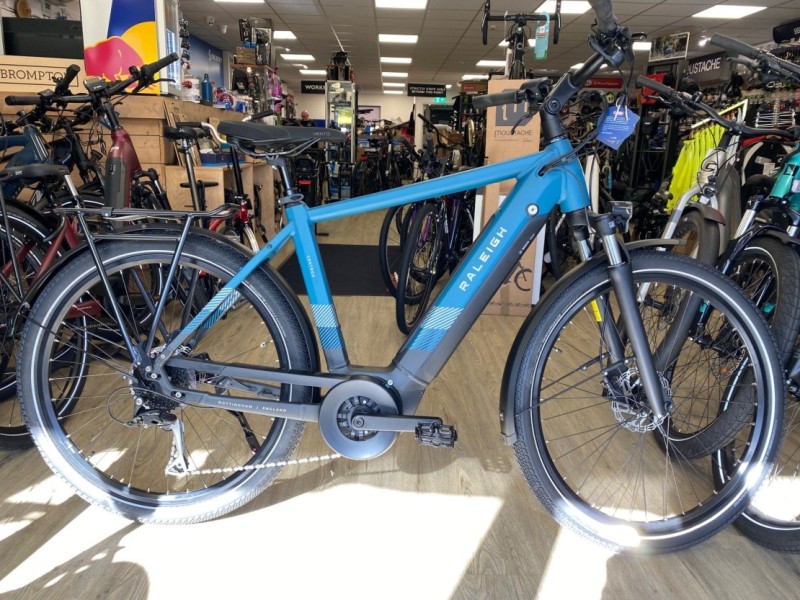 Raleigh Centros Cross Bar electric Hybrid Bike