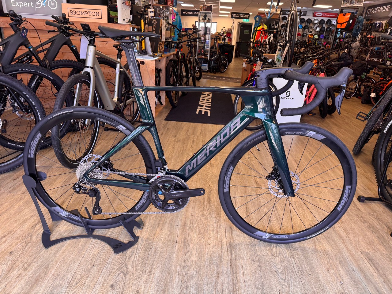 Merida Reacto 5000 2027 - Best value Aero Road Bike!