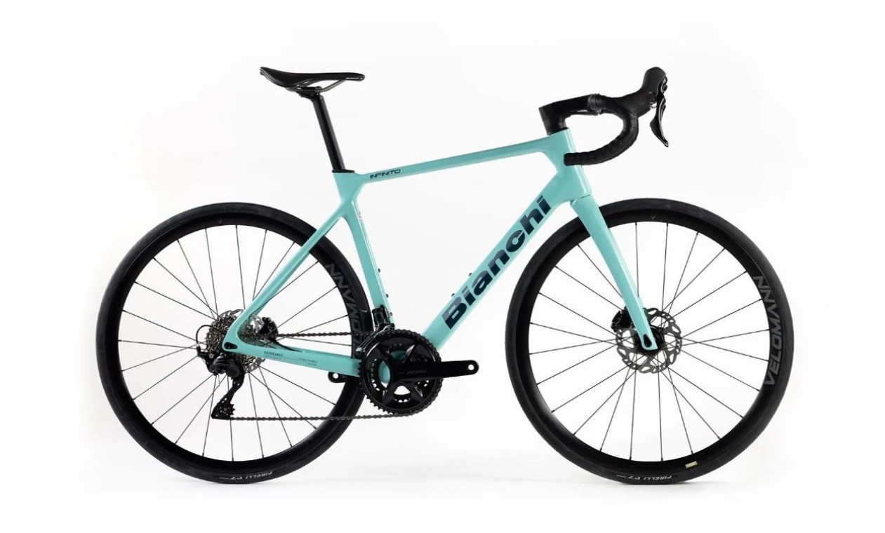 Bianchi Infinito Ultegra DI2 12sp 2026 Road Bike (click to zoom)