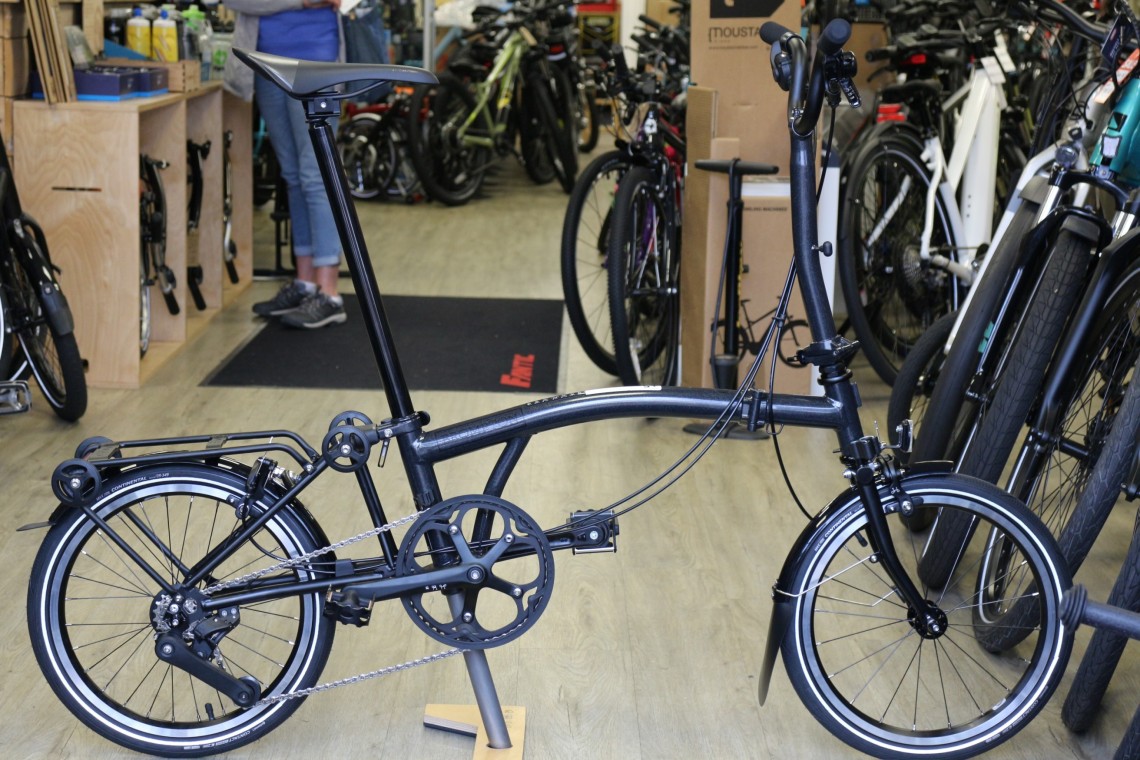 Brompton P Line Urban Midnight Black Mid + Rack 2023 Folding Bike