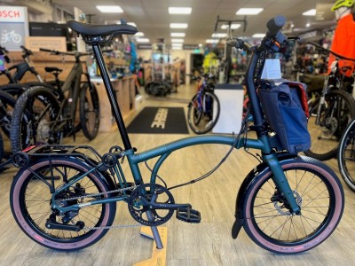 Brompton Electric G Line with SuperRoll+ and Handlebar Control 2026 Folding Bike Brompton Electric G Line with SuperRoll+ and Handlebar Control 2026 Folding Bike Folding Bike