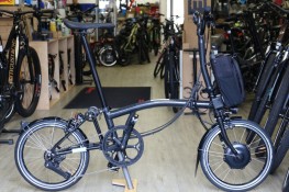 Brompton Electric P Line Urban - Mid Bar - Midnight Black 2024 Folding Bike Folding Bike