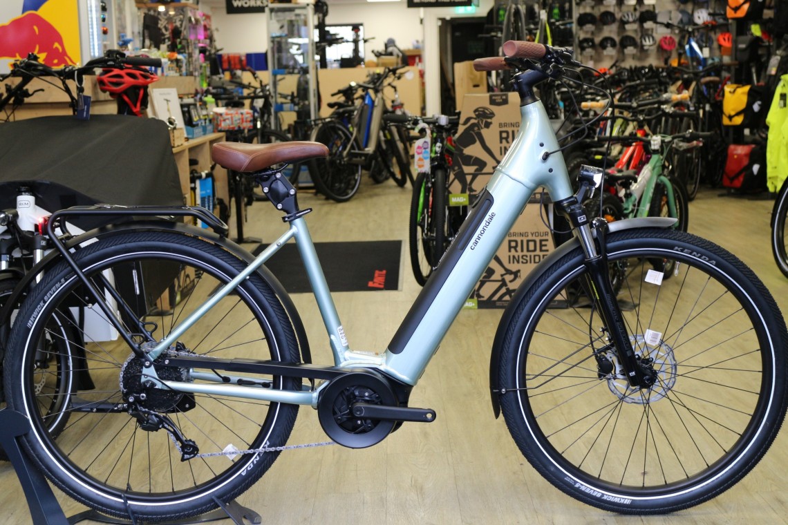 Cannondale Adventure Neo 2 EQ 2022 Electric Hybrid (click to zoom)