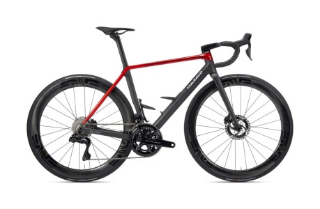 Colnago C72 Disc Carbon Road Race Bike with Dura Ace Di2, ENVE 4.5 2026 Road Bike Colnago C72 Disc Carbon Road Race Bike with Dura Ace Di2, ENVE 4.5 2026 Road Bike Road Bike