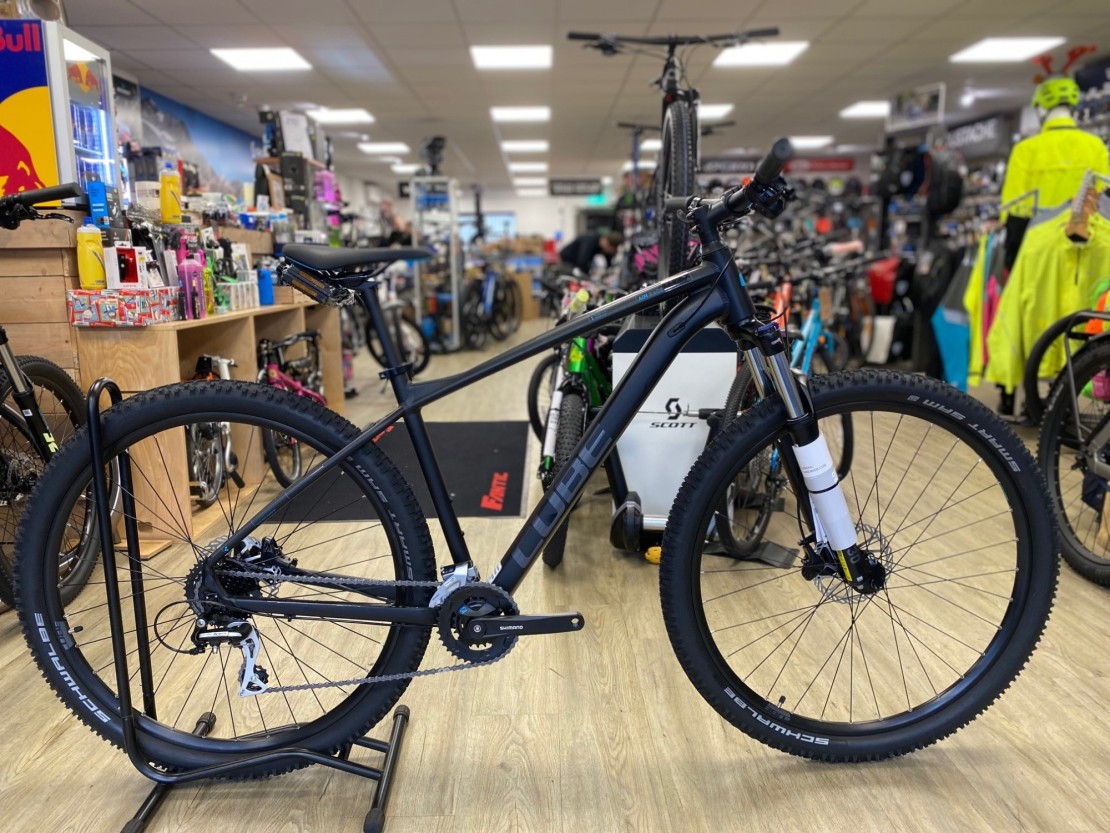 Cube Aim Race 2022 Mountain Bike (click to zoom)