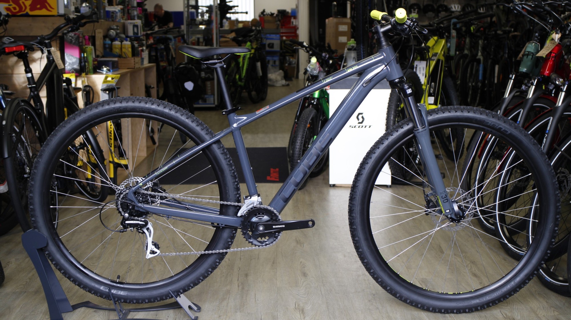 trolleybus solide snap Cube Aim Pro 2022 Mountain Bike | Damian Harris Cycles | E-bike specialist,  Cardiff UK