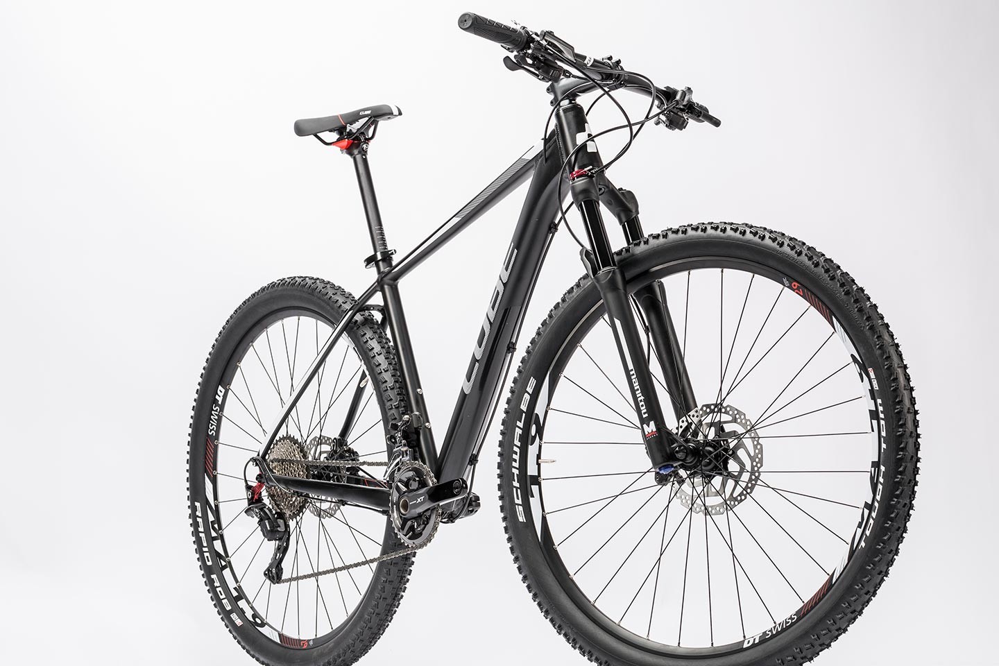 cube ltd race mountain bike