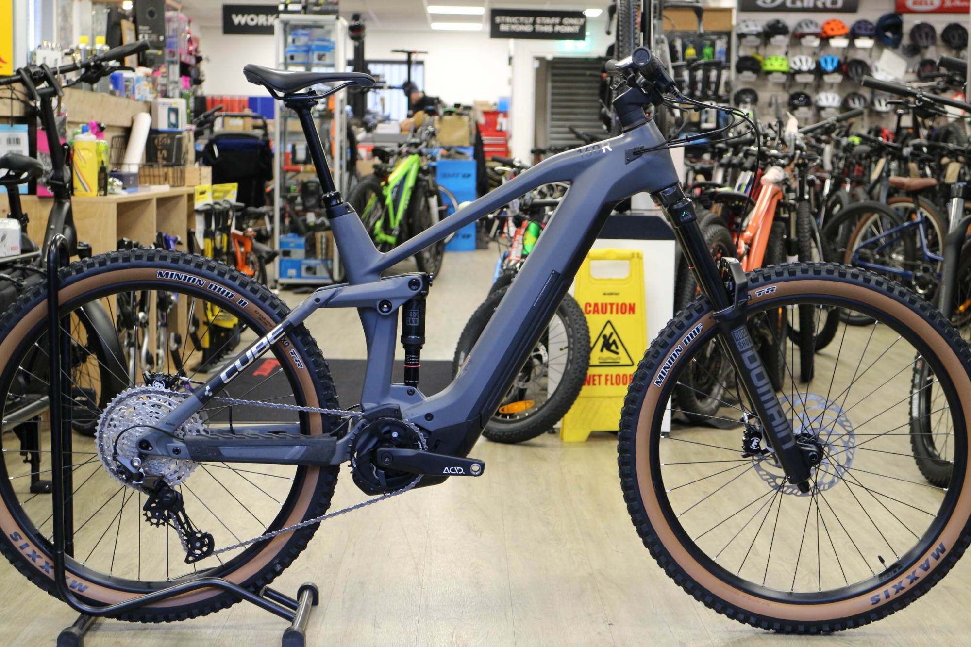 vergeven Onenigheid Meditatief Cube Stereo Hybrid 160 HPC Race 625 27.5 2022 Electric Mountain Bike |  Damian Harris Cycles | E-bike specialist, Cardiff UK