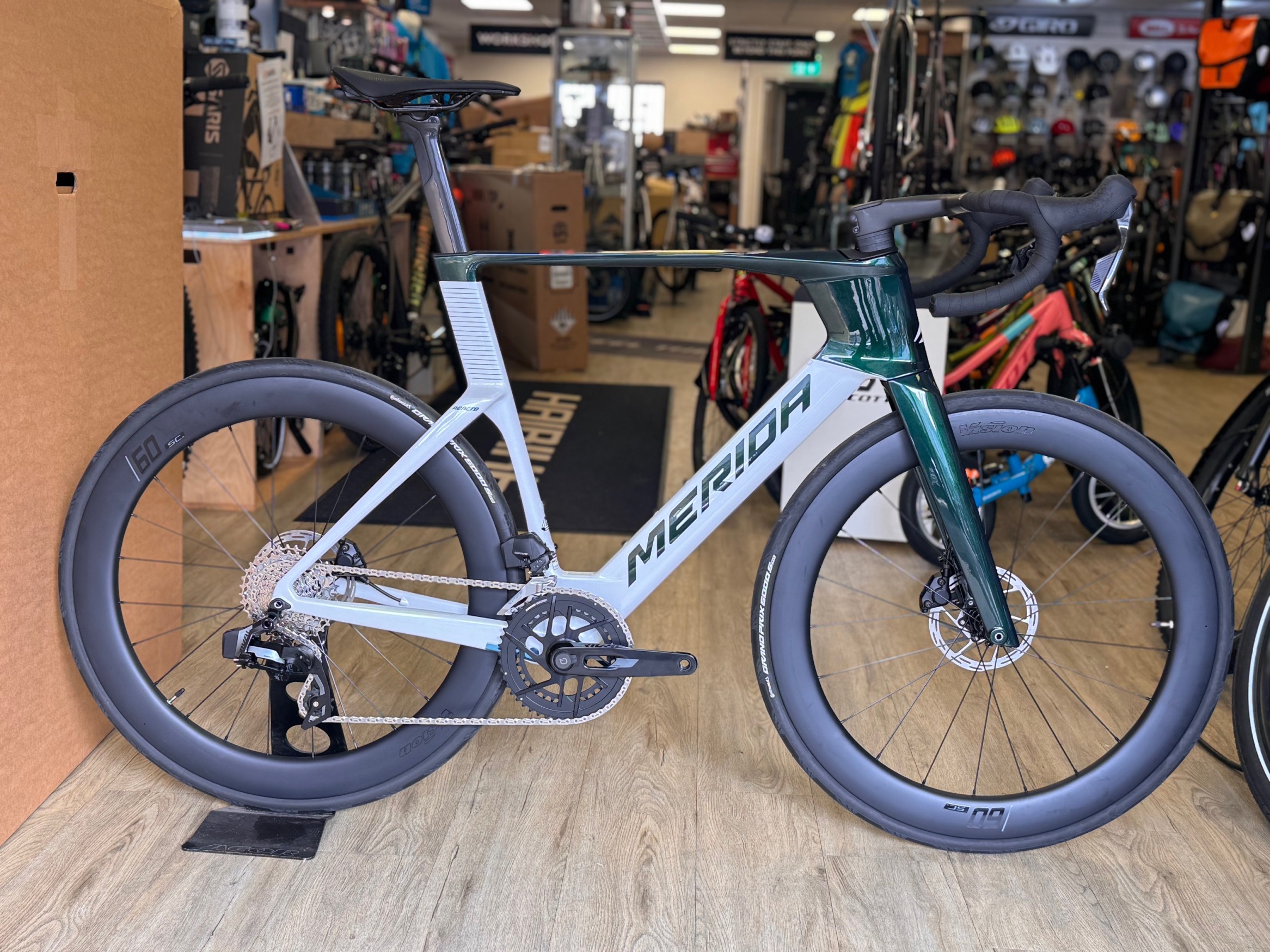 Merida Reacto 7000 2027 Road Bike | Damian Harris Cycles | E-bike