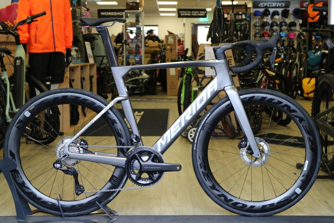 Merida Reacto 8000 2025 Road Bike | Damian Harris Cycles | E-bike