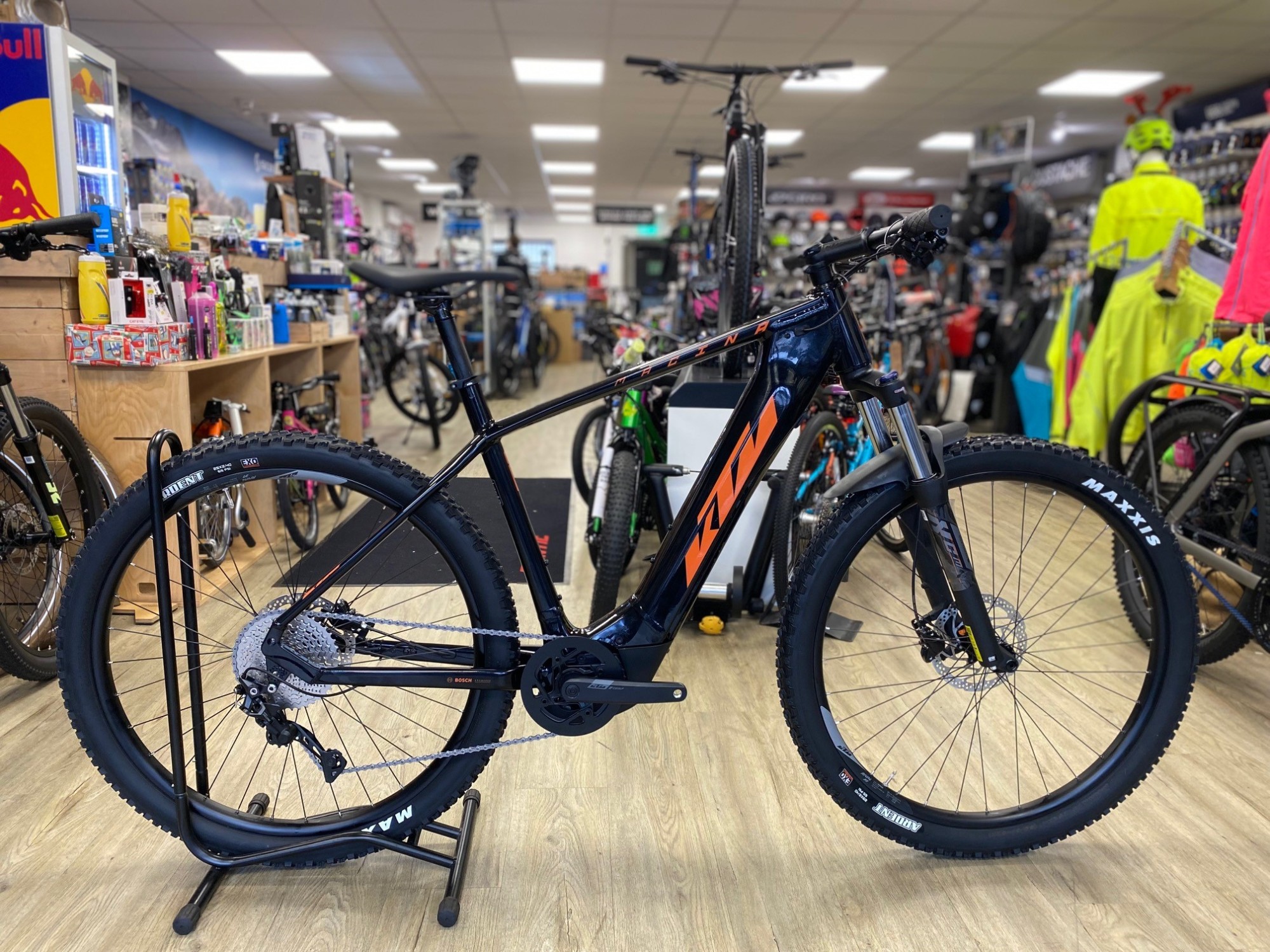 KTM Macina Team 693 2022 Electric Mountain Bike | Damian Harris Cycles | E- bike specialist, Cardiff UK