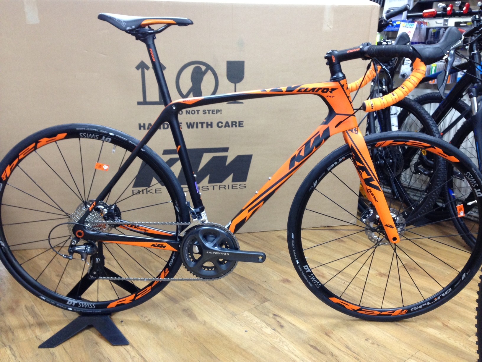 KTM Revelator Sky Orange 2017 Road Bike