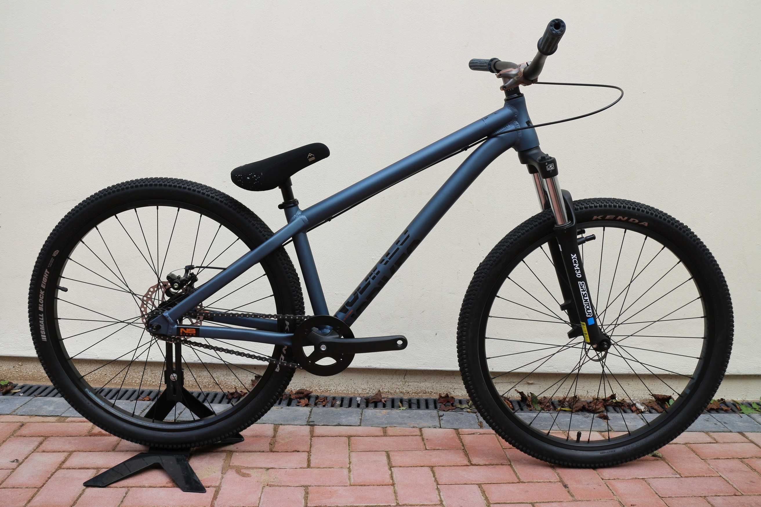 zircus dirt jumper