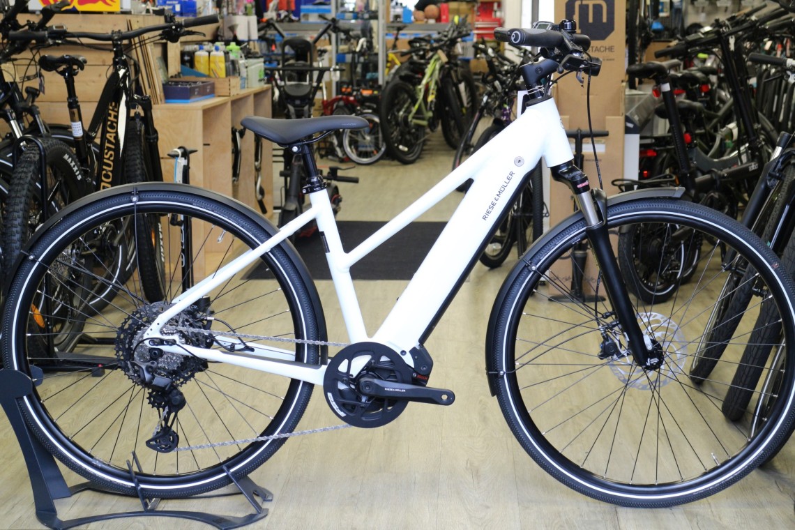 Riese und muller Roadster Mixte Touring 2022 Electric Hybrid (click to zoom)