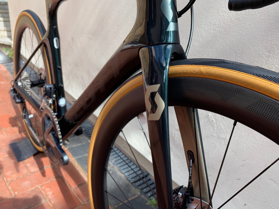scott foil 10 disc bike price