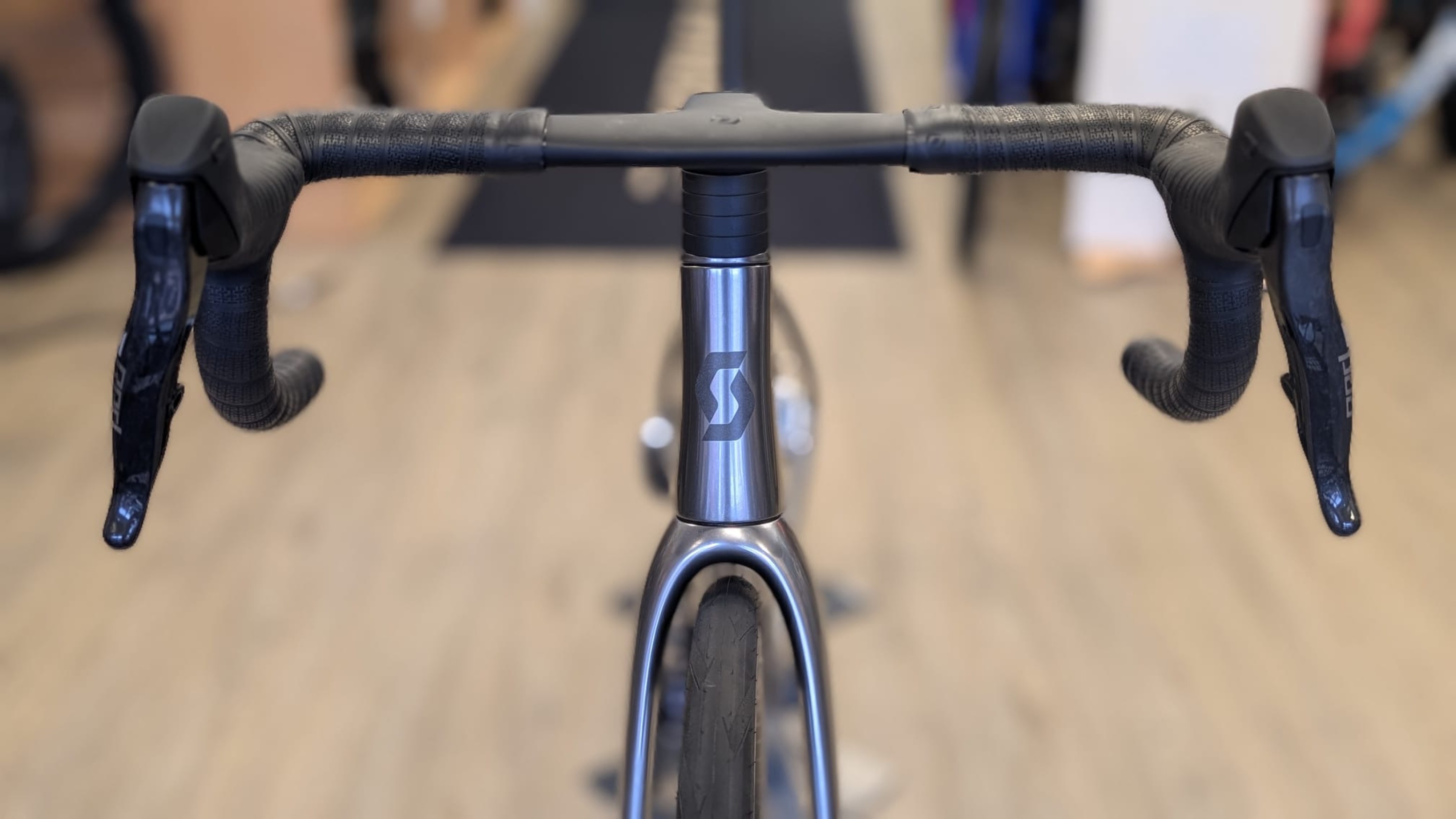 Vélo de route Scott Addict RC Ultimate 2025 - Rêve de Vélo