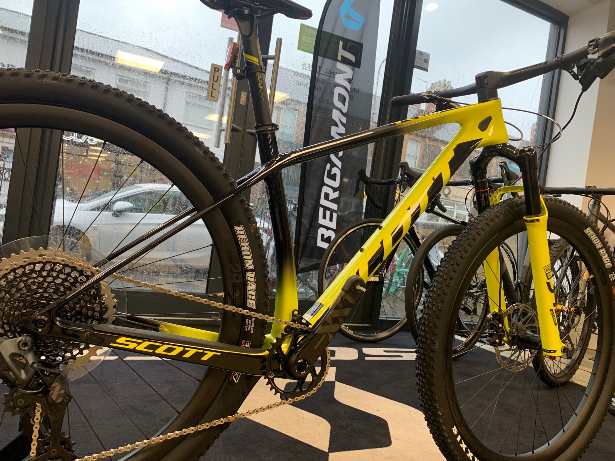 scott scale 900 world cup