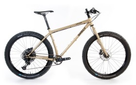 SURLY KARATE MONKEY 新品 SURLY Surly Karate Monkey 27.5+ 2023 Mountain Bike | Damian Harris